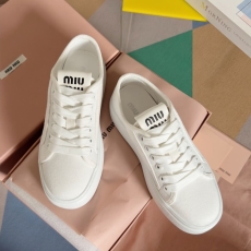 Miu Miu Casual Shoes